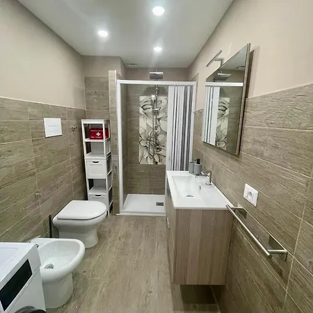 Apartman House Karol Nápoly