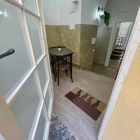 House Karol נאפולי