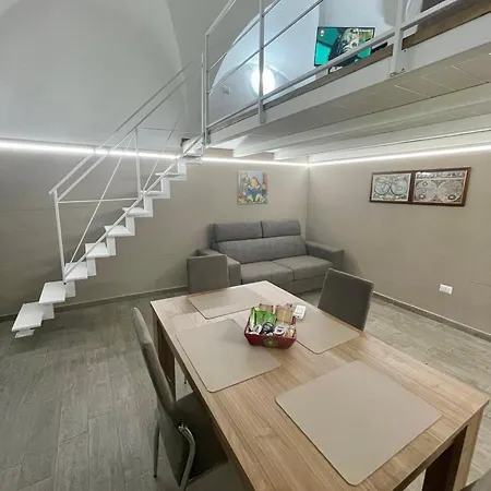 Апартаменты House Karol Неаполь